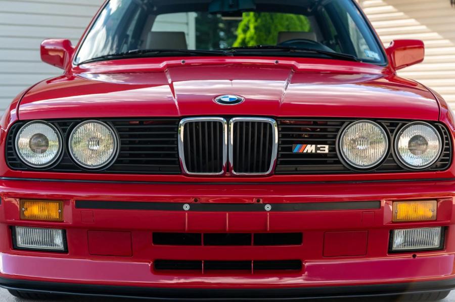 Детали экстерьера BMW M3 Coupe (E30) 1988 года  (NA) (фото 22 из 231)
